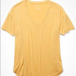 American Eagle Yellow V cut shirt.